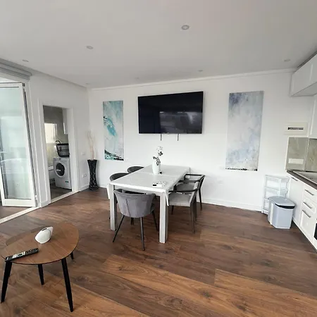 Pearl Adriatic Coast 3 * 골렘